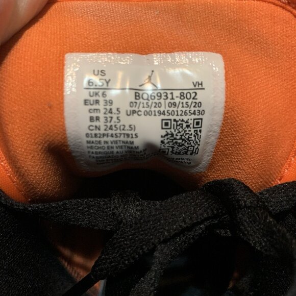 Air Jordan 1 Mid SE Orange/Black/White 6.5Y or 7.5 women's Sneakers - Picture 11 of 11